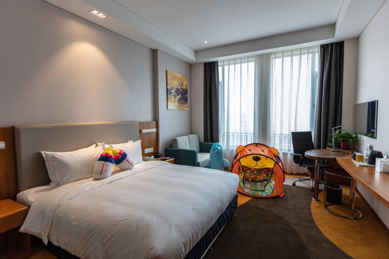 Holiday Inn Express Luoyang Xiyuan Eksteriør billede